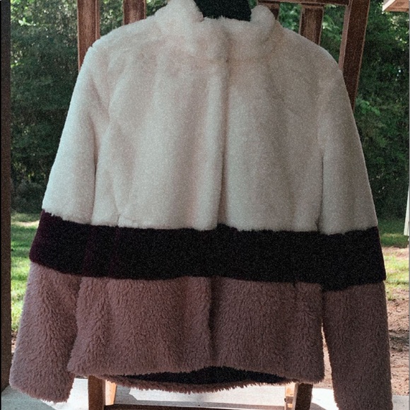 Fur coat / white pink and purple - Picture 1 of 1